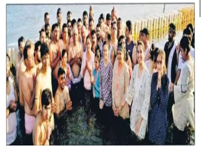 पाकिस्तान से महाकुंभ आए 68 श्रद्धालु
