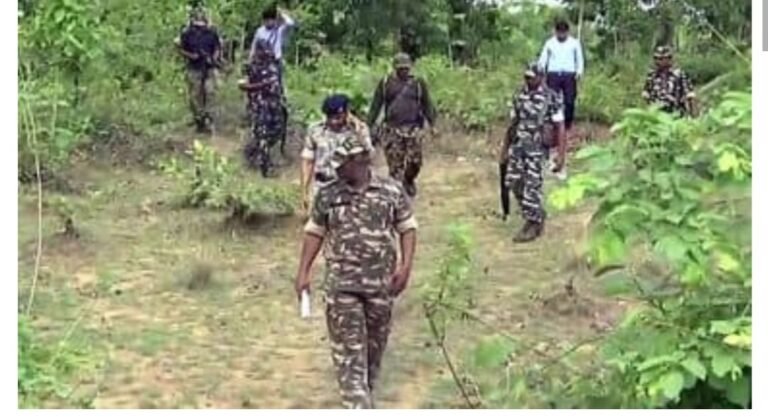 नक्सलियों की मांद में घुसकर उन्हें जड़ से खत्म करने का काम कर रहे सुरक्षाबल