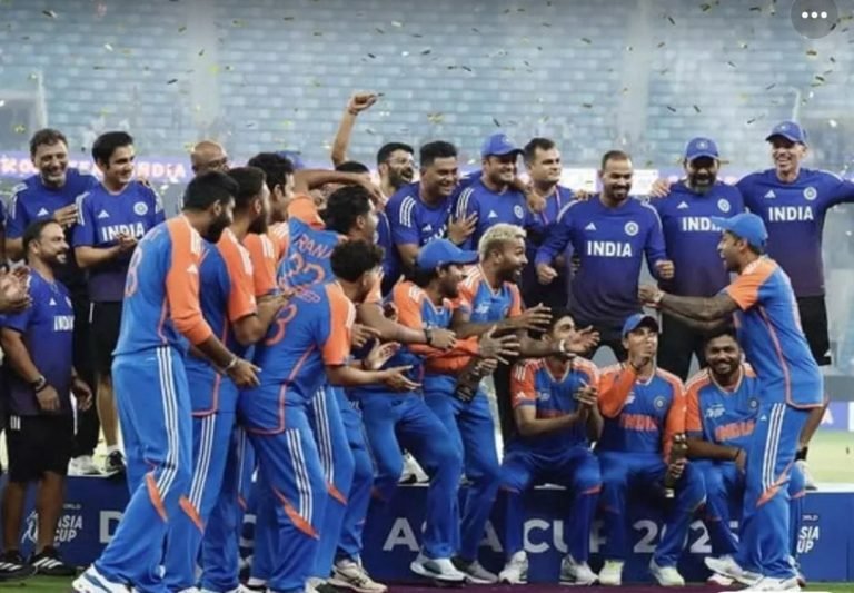 भारतीय खिलाड़ियों ने मोहसिन नकवी से ट्रॉफी लेने से किया इनकार, एशिया कप ठुकराई ट्रॉफी